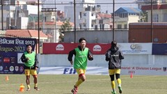 Tuyển nữ Việt Nam chuẩn bị cho trận đấu thứ hai với Nepal