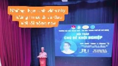 Lùm xùm “diễn giả dỏm”