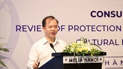 ĐBQH Bùi Hoài Sơn: Việc tạo ra các danh hiệu kệch cỡm làm rối loạn thị trường giải trí