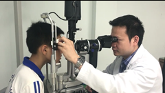 Những trường hợp khó trong việc khám và điều trị tật khúc xạ ở trẻ em