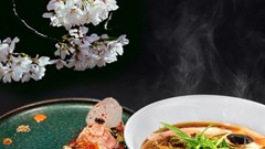 “Cuốn sổ đỏ” đưa ẩm thực đường phố Việt ra thế giới