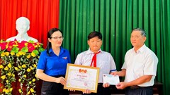 Cậu học trò lớp 6 dũng cảm cứu người ở biển Hóc Mó