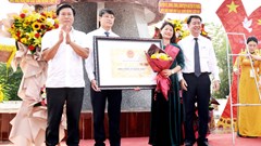 Đón nhận Bằng xếp hạng Di tích lịch sử cấp tỉnh Bốn dũng sĩ Nghĩa Hiệp