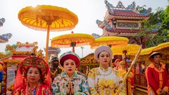 Khai hội Điện Huệ Nam