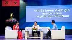 GS.TSKH Trần Ngọc Thêm giao lưu cùng sinh viên Văn hóa nhân Ngày hội Sách và Văn hóa đọc