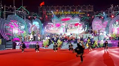 Say đắm điệu khèn Mông