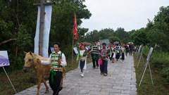 Đi chợ vùng cao tại “Ngôi nhà chung”