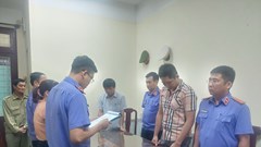 Nguyên Chánh án huyện bị bắt về tội môi giới hối lộ