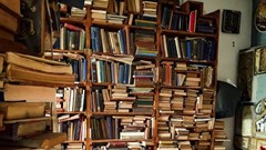 Sách giấy và viễn cảnh​​​​​​​ về một sự cáo chung