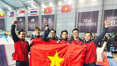 Thể dục dụng cụ xuất sắc đoạt HCV ngay trong ngày thi đấu đầu tiên