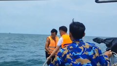 Tìm thấy thi thể các ngư dân mất tích trên biển