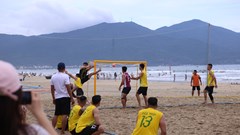 Gần 100 VĐV tranh tài Giải vô địch Bóng ném bãi biển quốc gia