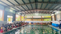 Lớp dạy bơi “0 đồng” nhưng đong đầy ý nghĩa ở Ba Đồn