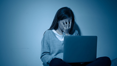 Ứng phó với rủi ro của trẻ em trên môi trường mạng