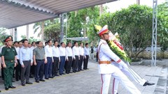 Thủ tướng Phạm Minh Chính viếng Nghĩa trang Liệt sĩ quốc gia Vị Xuyên, tỉnh Hà Giang