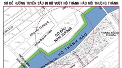 Giảm ùn tắc bằng cầu vượt... di sản