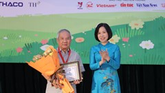 Trao giải thưởng thiếu nhi Dế Mèn lần thứ tư