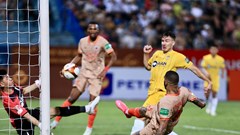 Vòng 9 V.League 2023: Trọng tài lại bị... việt vị