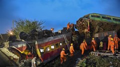 Đã xác định được nguyên nhân gây ra vụ tai nạn đường sắt tại Ấn Độ