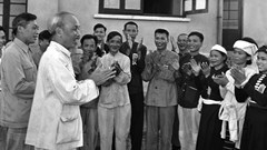 Trưng bày chuyên đề Thi đua ái quốc - Ươm những mầm xanh: Hơn 200 tài liệu, hiện vật đặc biệt