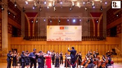 Màn biểu diễn ấn tượng của nghệ sĩ violin Aiman Mussakhajaeva