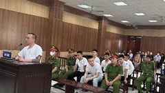 Tuyên án tử hình ba đối tượng mua bán, vận chuyển chất ma túy