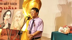 Hành trình 40 năm “đi, yêu và viết” của nhà báo Huỳnh Dũng Nhân