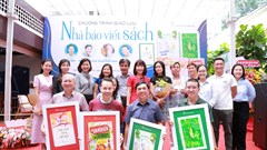 Báo chí và văn chương song hành dưới ngòi bút của nhà báo