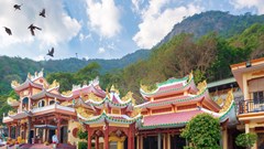 Nhiều hoạt động và nghi lễ trang trọng tại Lễ vía Bà Linh Sơn Thánh Mẫu 2023