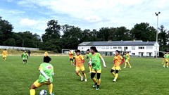 Tuyển nữ Việt Nam chuẩn bị cho trận đấu với tuyển nữ Đức