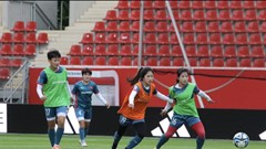 Tuyển nữ Việt Nam đá với Đức chủ yếu để học hỏi