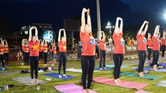 Gần 1.000 người tham gia Ngày quốc tế Yoga tại Quảng Ngãi