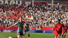 Tuyển nữ Việt Nam thi đấu ấn tượng trước đội bóng số 2 thế giới