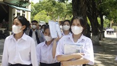 Quảng Ngãi: Kịp thời chở thí sinh ngủ quên đến điểm thi đúng giờ