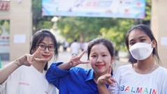 Thi tốt nghiệp THPT năm 2023: Thí sinh thở phào sau môn thi cuối cùng