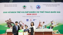 Con trai Khánh Thi - Phan Hiển được khen thưởng tại Giải vô địch trẻ và Cúp Khiêu vũ quốc gia