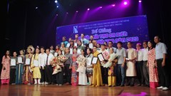 Trao chứng nhận khóa đào tạo ca diễn Cải lương ngắn hạn năm 2023