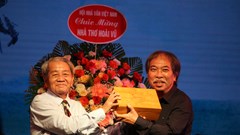 Thì thầm với dòng sông cùng nhà thơ Hoài Vũ