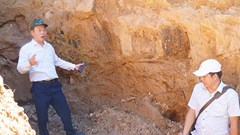 Kiểm tra các điểm khai thác vàng, tìm nguyên nhân ô nhiễm nước sông Đakrông