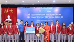 Trao thưởng cho các HLV, VĐV Điền kinh lập thành tích xuất sắc tại SEA Games 32