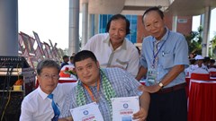 Chàng trai khuyết tật đam mê ảnh nghệ thuật