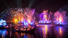 Đạo diễn Dương Mai Việt Anh – “người chơi thị giác” với show thực cảnh The Grand Voyage trên sân khấu thuyền đầu tiên tại Việt Nam