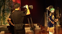 Người trẻ “se sợi kết tâm” cho hát Bội