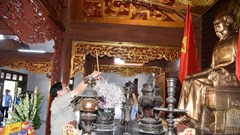 Thủ tướng dâng hương tưởng niệm Chủ tịch Hồ Chí Minh tại Di tích lịch sử Nà Tu