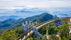 Hình ảnh Cầu Vàng tiếp tục xuất hiện trên báo quốc tế