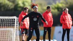 Cầu thủ Mỹ dành sự tôn trọng cho tuyển nữ Việt Nam