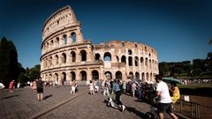 Italia điều tra vụ vé tham quan đấu trường Colosseum bị 'đội giá'