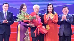 Tổng Bí thư Nguyễn Phú Trọng:  Văn nghệ phải bám sát cuộc sống, dám đi vào những mũi nhọn của cuộc sống mới có được những tác phẩm lay động