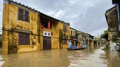 Lắp camera thông minh, giúp cảnh báo lũ lụt phố cổ Hội An