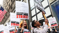 Biên kịch, diễn viên đình công vì AI